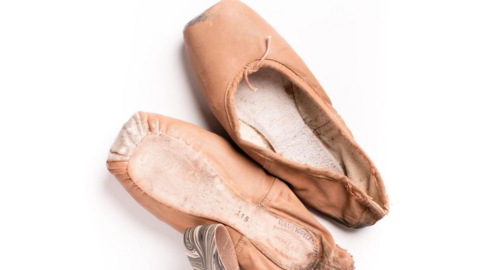 Used ballet slippers are turned into marbled jewellery